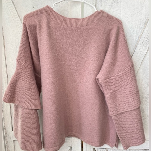 Umgee Tiered Ruffle Sleeve Sweater Women’s Medium Dusty Rose Soft Girly Feminine - Picture 8 of 8